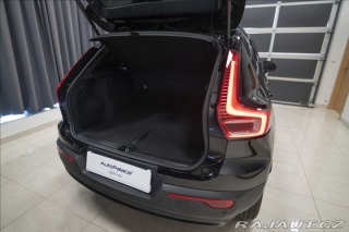 Volvo XC40 2,0 B4 NAVI KAMERA VÝHŘEV 2022