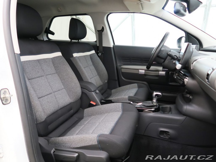 Citroën C4 Cactus 1.2PureTech,81kW,SHINE,AT 2019