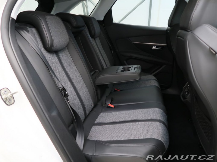 Peugeot 3008 1.2PureTech,96kW,CROSSWAY 2017