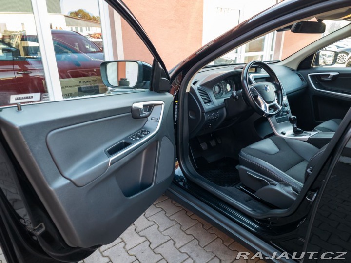 Volvo XC60 2.4 D5 129kW Summum 2009