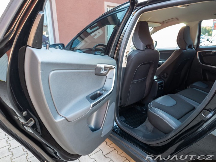 Volvo XC60 2.4 D5 129kW 2009