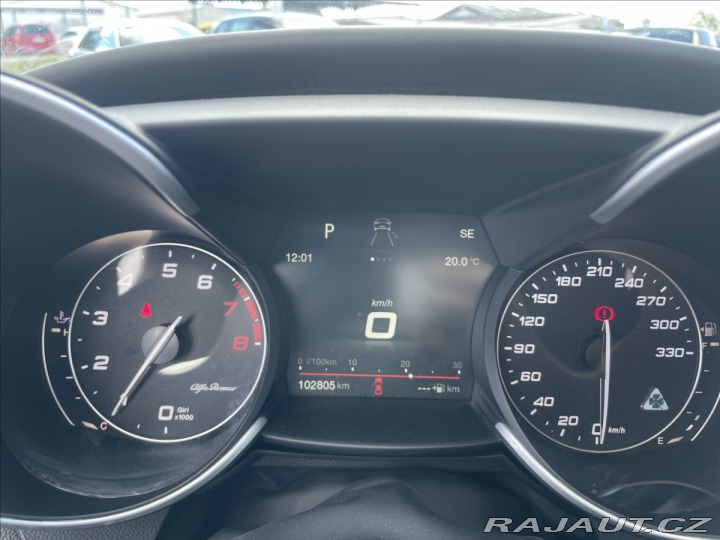 Alfa Romeo Giulia 2,9 QUADRIFOGLIO 375kw 2017