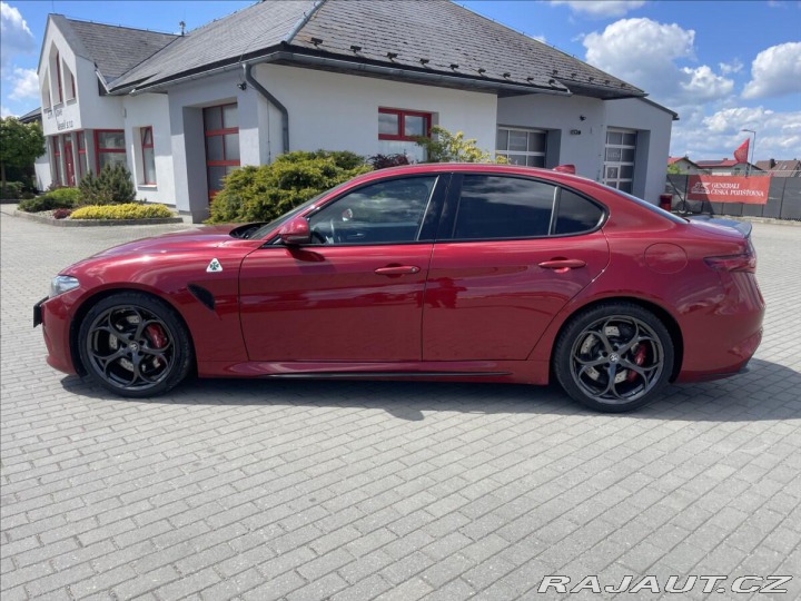 Alfa Romeo Giulia 2,9 QUADRIFOGLIO 375kw 2017