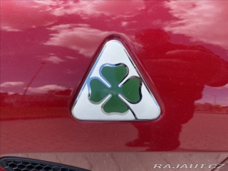 Alfa Romeo Giulia 2,9 QUADRIFOGLIO 375kw 2017
