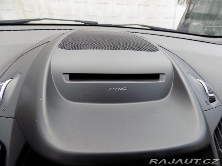 Ford Kuga 2.0TDCi/Individual/AWD/AT 2016
