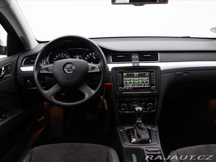 Škoda Superb 2,0 TDI 103kW DSG Eleganc 2014