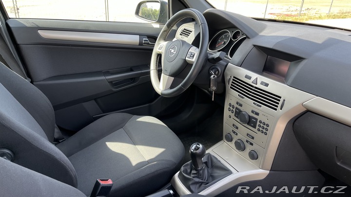 Opel Astra 1.9 CDTi, nová STK 2007