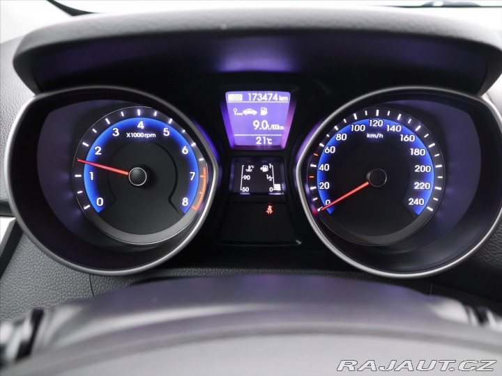 Hyundai i30 1,6 GDI 99kW Trikolor Sty 2015