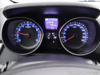Hyundai i30 1,6 GDI 99kW Trikolor Sty 2015