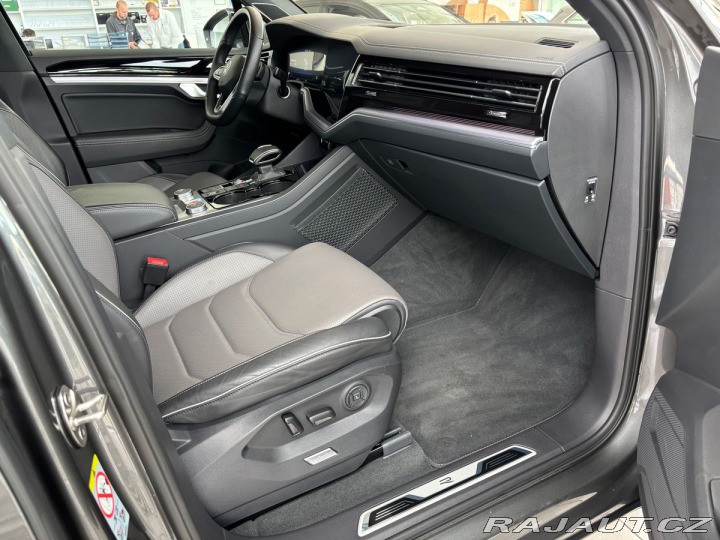 Volkswagen Touareg R-line 210kW Tažné 2022