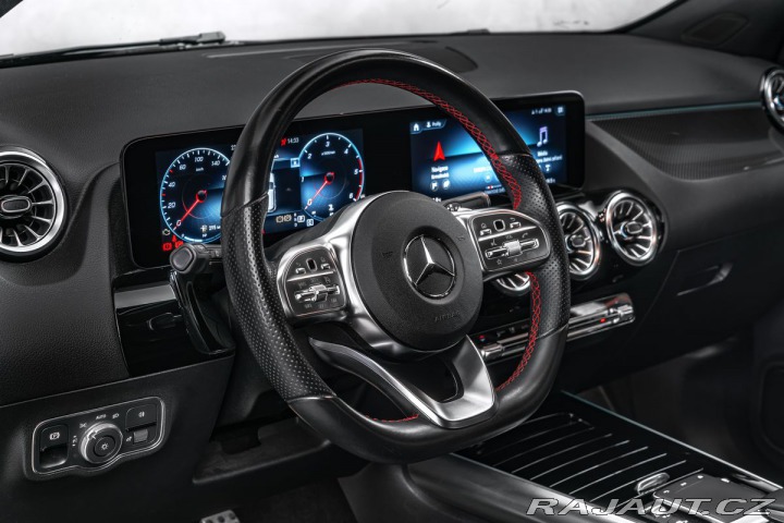 Mercedes-Benz GLA 200d AMG 4MATIC 2022