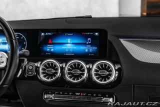 Mercedes-Benz GLA 200 AMG 4MATIC 2022