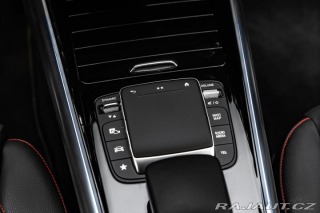Mercedes-Benz GLA 200 AMG 4MATIC 2022