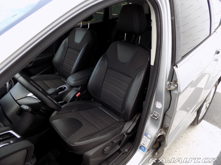 Ford Kuga 2.0TDCi/Individual/AWD/AT 2016