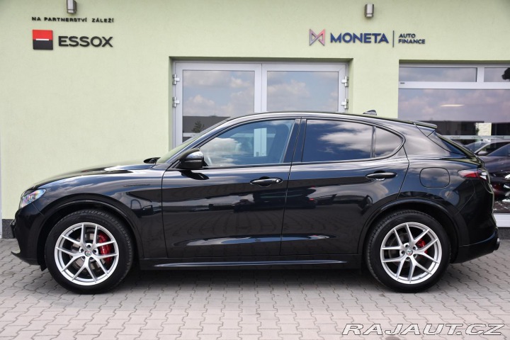 Alfa Romeo Stelvio 2.2 JTDm Competizione Q4 2023