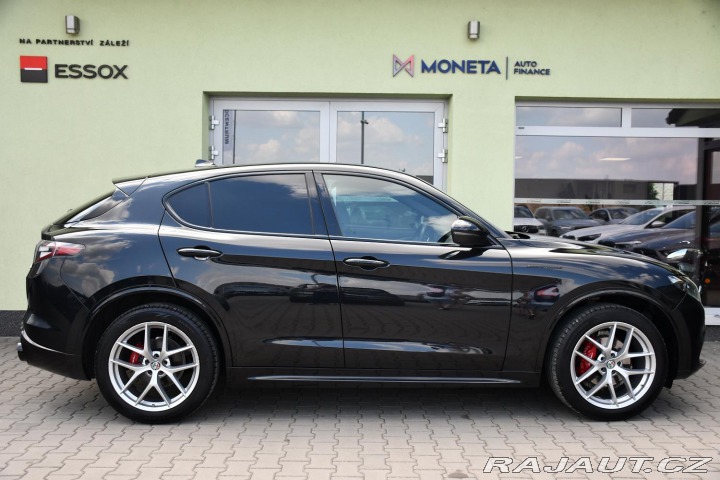 Alfa Romeo Stelvio 2.2 JTDm Competizione Q4 2023