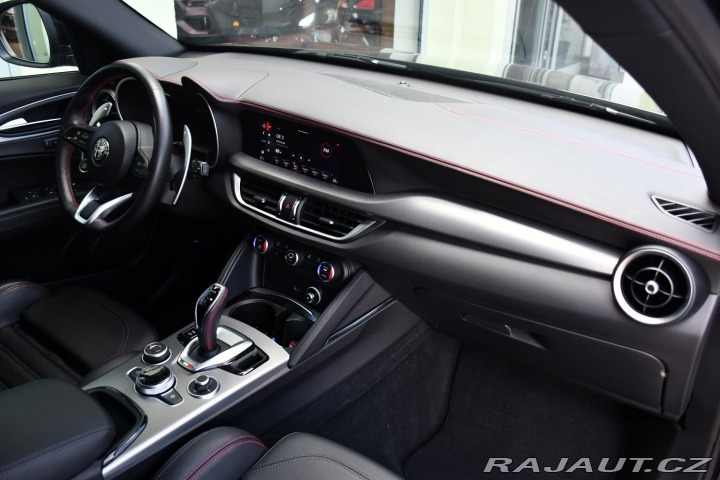 Alfa Romeo Stelvio 2.2 JTDm Competizione Q4 2023