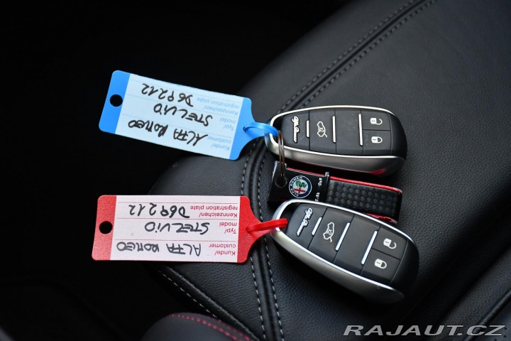 Alfa Romeo Stelvio 2.2 JTDm Competizione Q4 2023