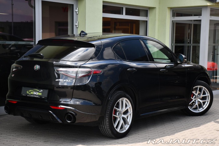 Alfa Romeo Stelvio 2.2 JTDm Competizione Q4 2023