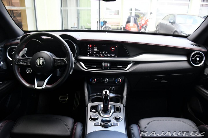 Alfa Romeo Stelvio 2.2 JTDm Competizione Q4 2023
