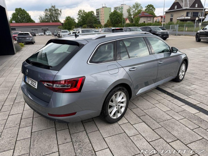 Škoda Superb Ambition 110kW Tažné Can 2016