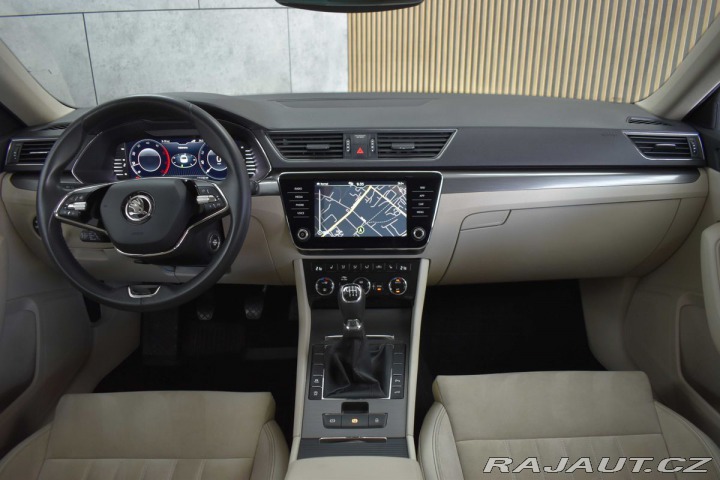 Škoda Superb 2.0 TDI REZERVACE 2021