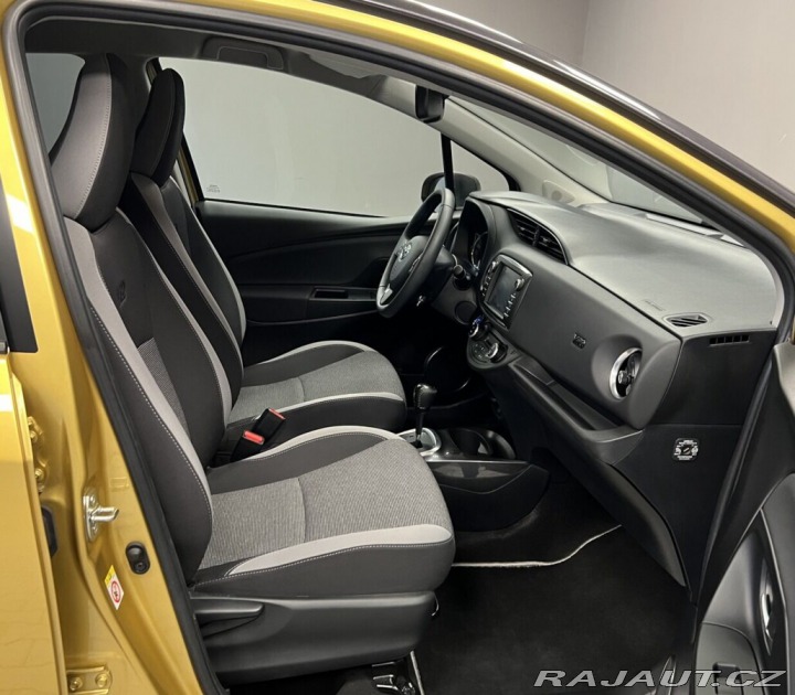 Toyota Yaris 1,5 Hybrid AT First Editi 2019