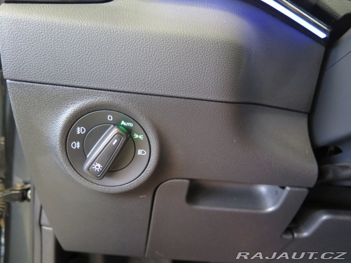 Škoda Karoq 1.5TSI,SPORTLINE,navi,taž 2021