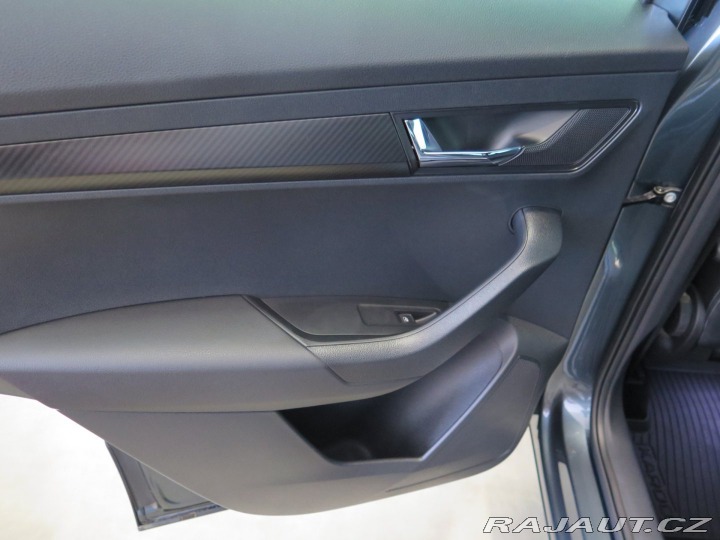 Škoda Karoq 1.5TSI,SPORTLINE,navi,taž 2021