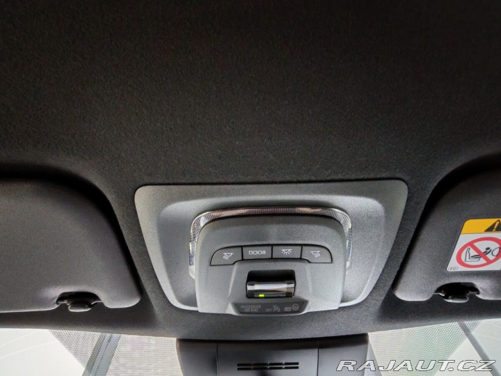 Toyota Corolla Cross 2.0 Hybrid (197 k) Style 2025