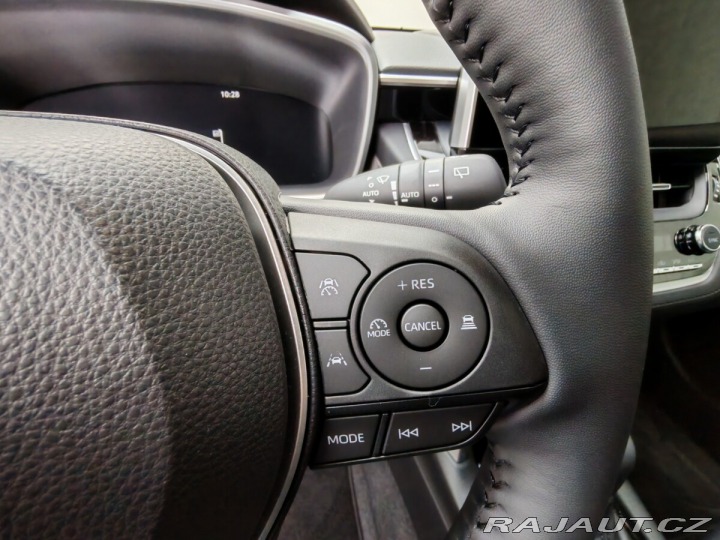 Toyota Corolla Cross 2.0 Hybrid (197 k) Style 2025
