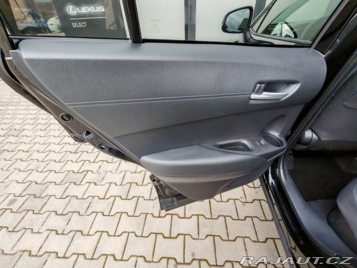 Toyota Corolla Cross 2.0 Hybrid (197 k) Style 2025