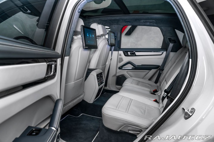 Porsche Cayenne Turbo Exclusive Pano PDLS 2020