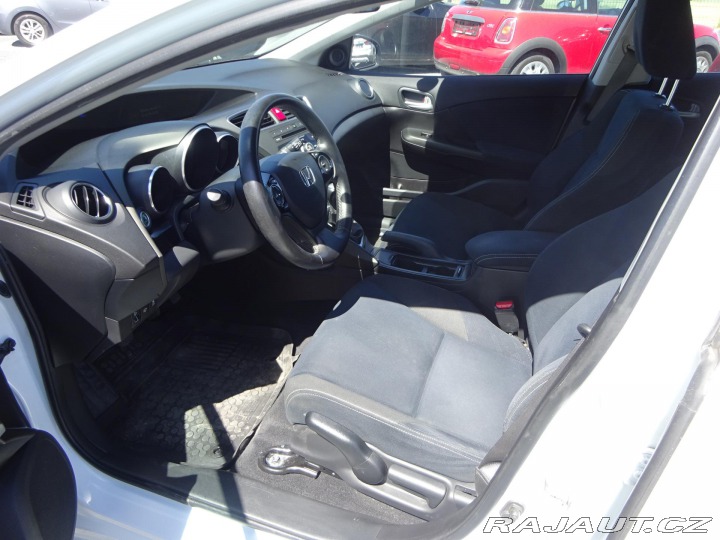 Honda Civic 1.8 i-VTEC 104kW TOURING 2014