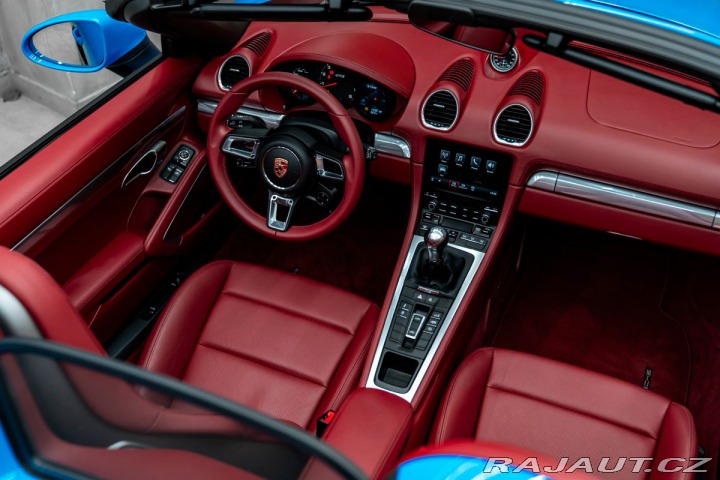 Porsche Boxster 2024