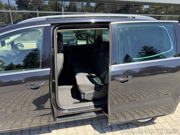 Volkswagen Sharan 2.0TDI 103kW DSG 7M EL. D 2015