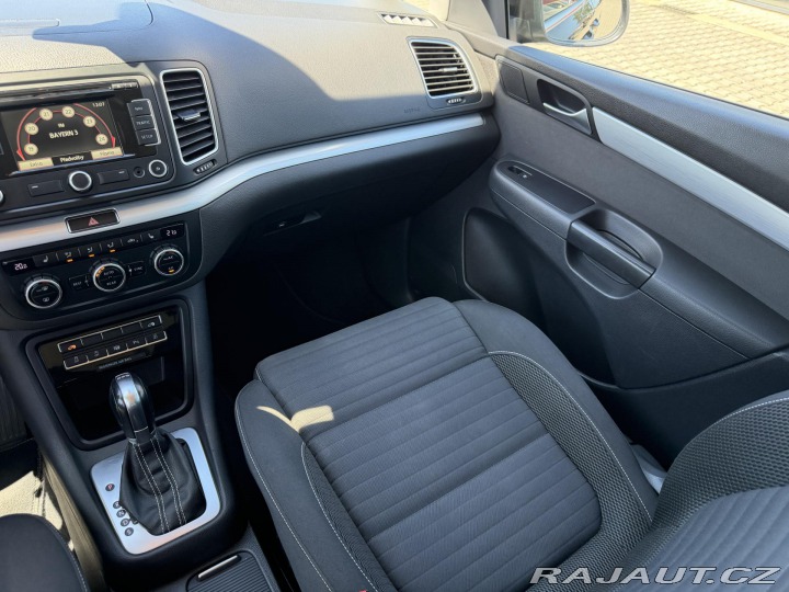 Volkswagen Sharan 2.0TDI 103kW DSG 7M EL. D 2015