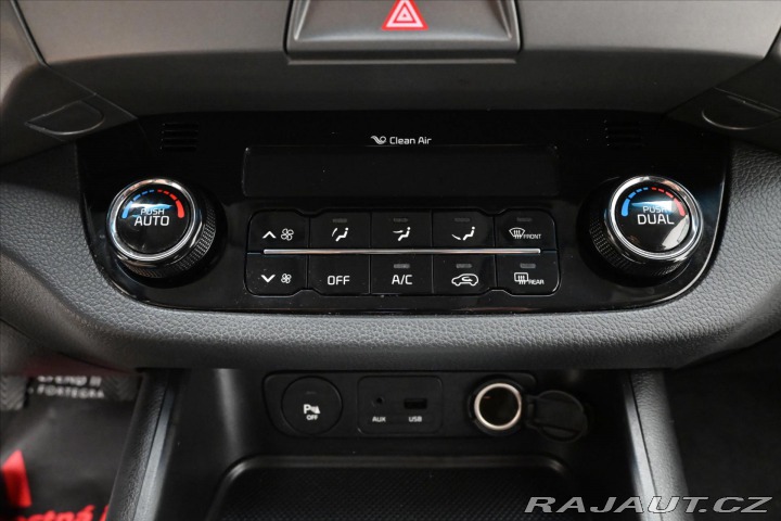 Kia Sportage 1,6 GDI 99 kW Navigace Zá 2014