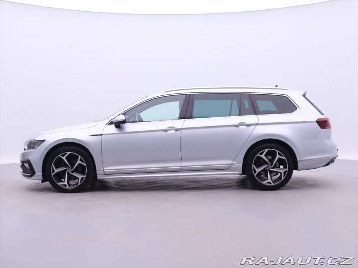 Volkswagen Passat 2.0 TDI DSG R-LINE Matrix 2022