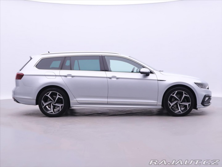 Volkswagen Passat 2.0 TDI DSG R-LINE Matrix 2022