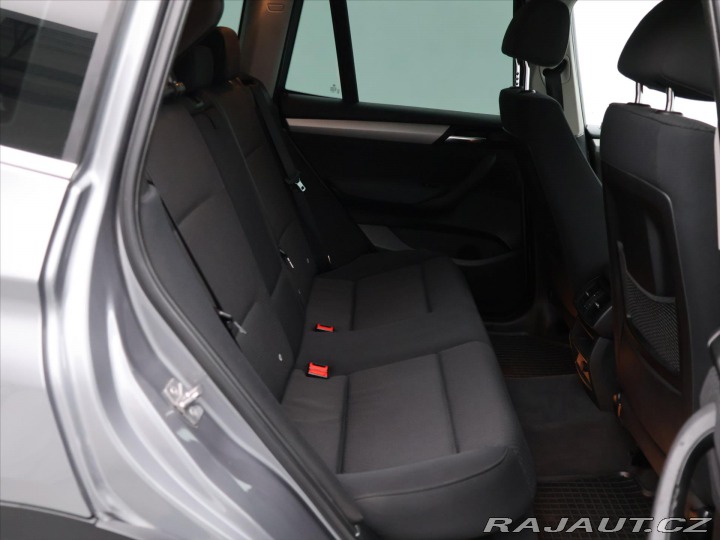 BMW X3 2,0 xDrive 135kW Aut.klim 2011