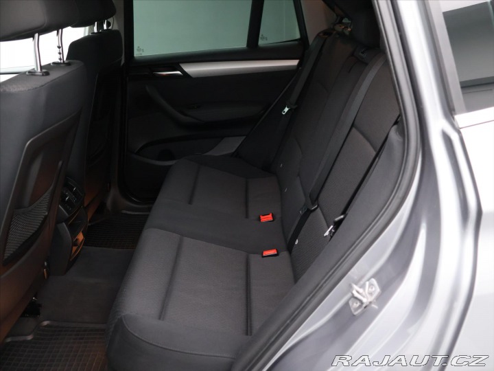 BMW X3 2,0 xDrive 135kW Aut.klim 2011