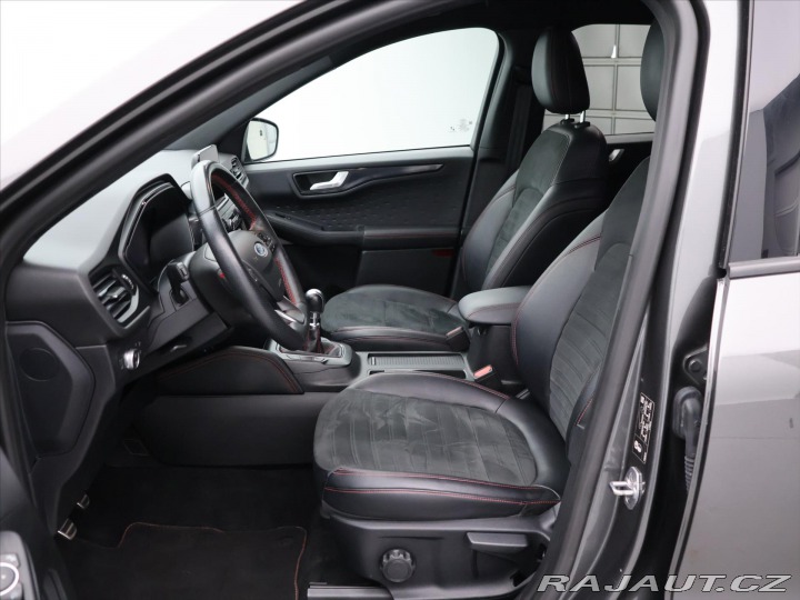 Ford Kuga 1,5 EB 110 kW ST-Line 1.M 2020