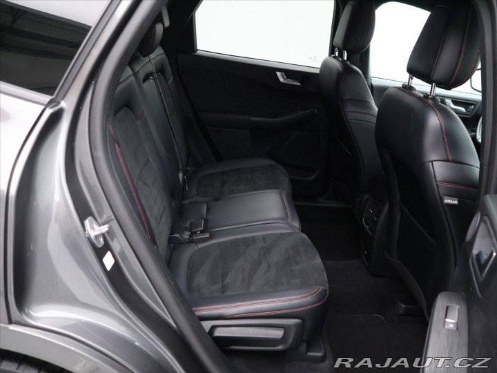 Ford Kuga 1,5 EB 110 kW ST-Line 1.M 2020