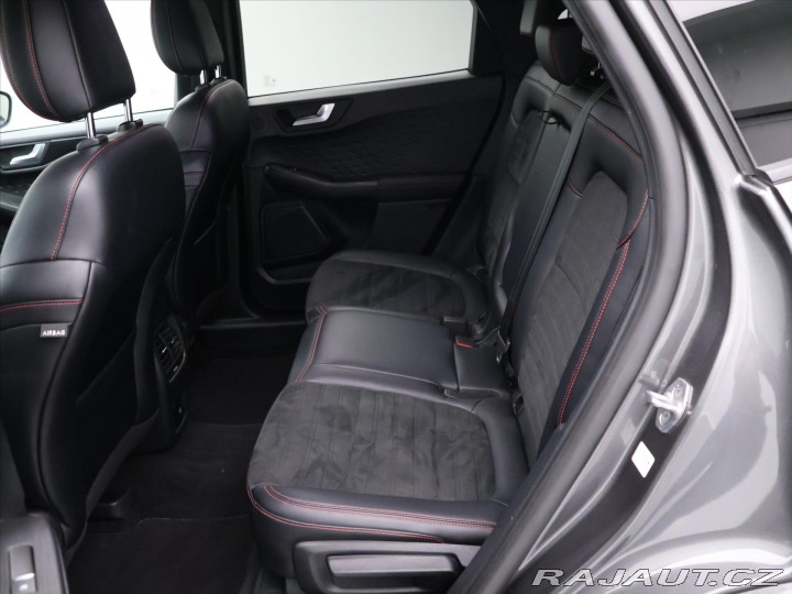 Ford Kuga 1,5 EB 110 kW ST-Line 1.M 2020
