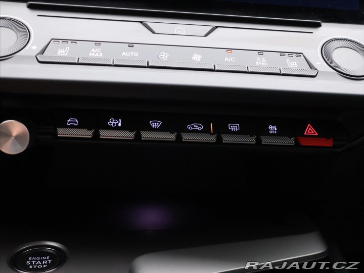 Peugeot 308 1,2 HYBRID ALLURE CZ Aut. 2025