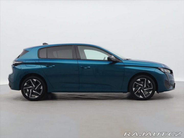 Peugeot 308 1,2 HYBRID ALLURE CZ Aut. 2025