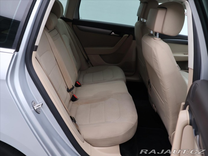 Volkswagen Passat 2,0 TDI 103kW DSG Xenon N 2014