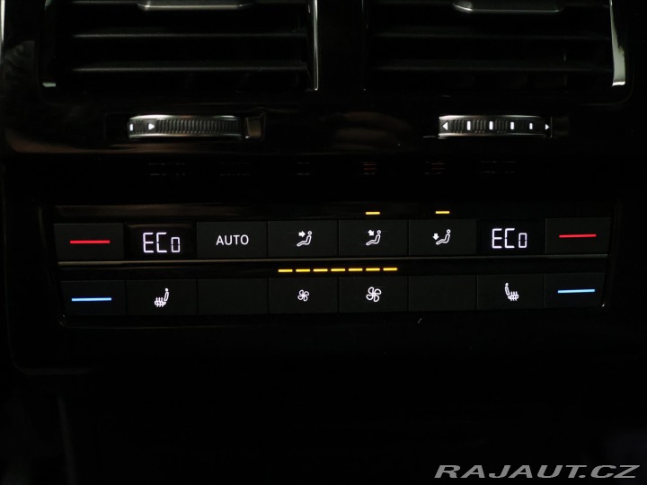 Volkswagen Touareg 3,0 TSI 250 kW 4x4 CZ R-l 2019