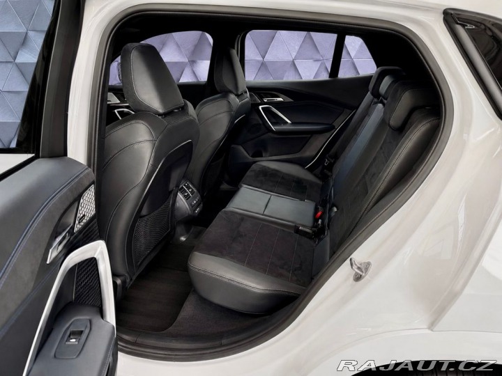 BMW X2 sDrive 18d M-PAKET, M-POD 2024